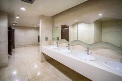 Bright and Spacious Bathroom